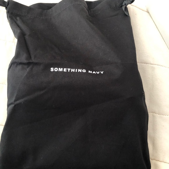 Something Navy Avenue Bow Mule - Picture 3 of 15